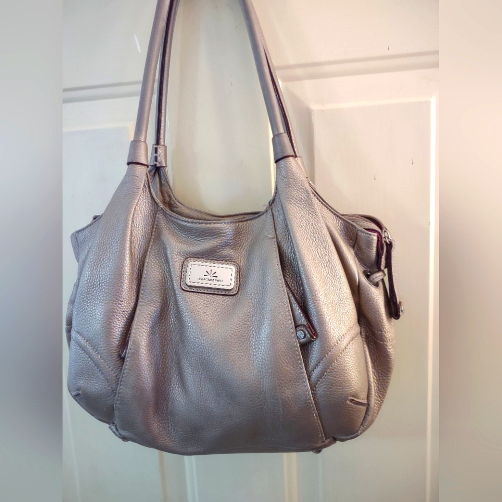 ISAAC MIZRAHI WOMAN'S SHOULDER BAG